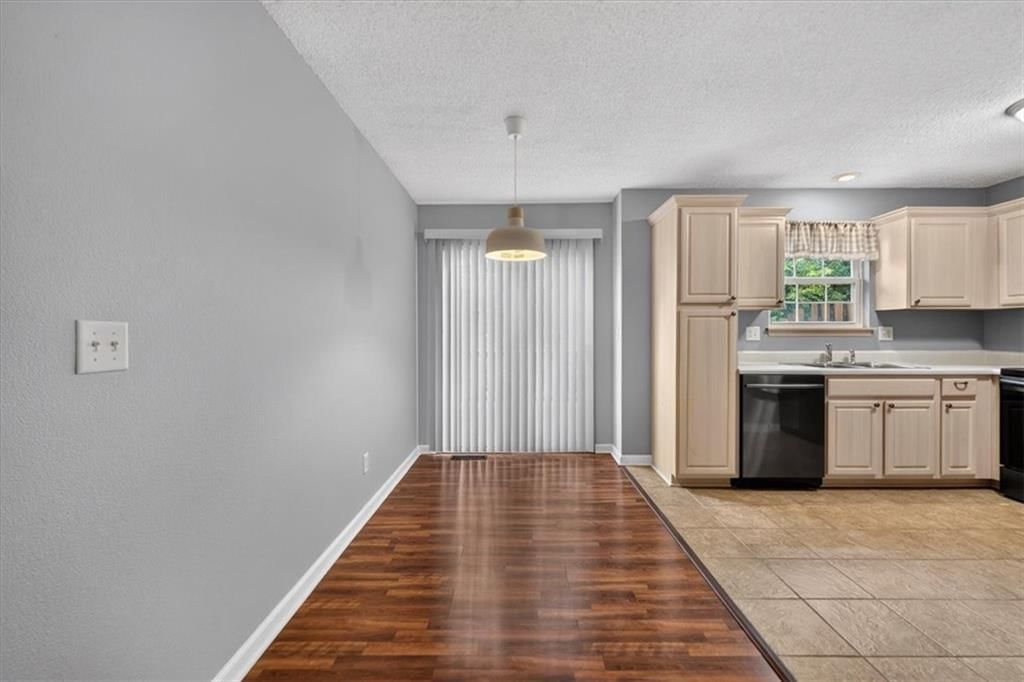 3529 NE Austin Drive — photo 8