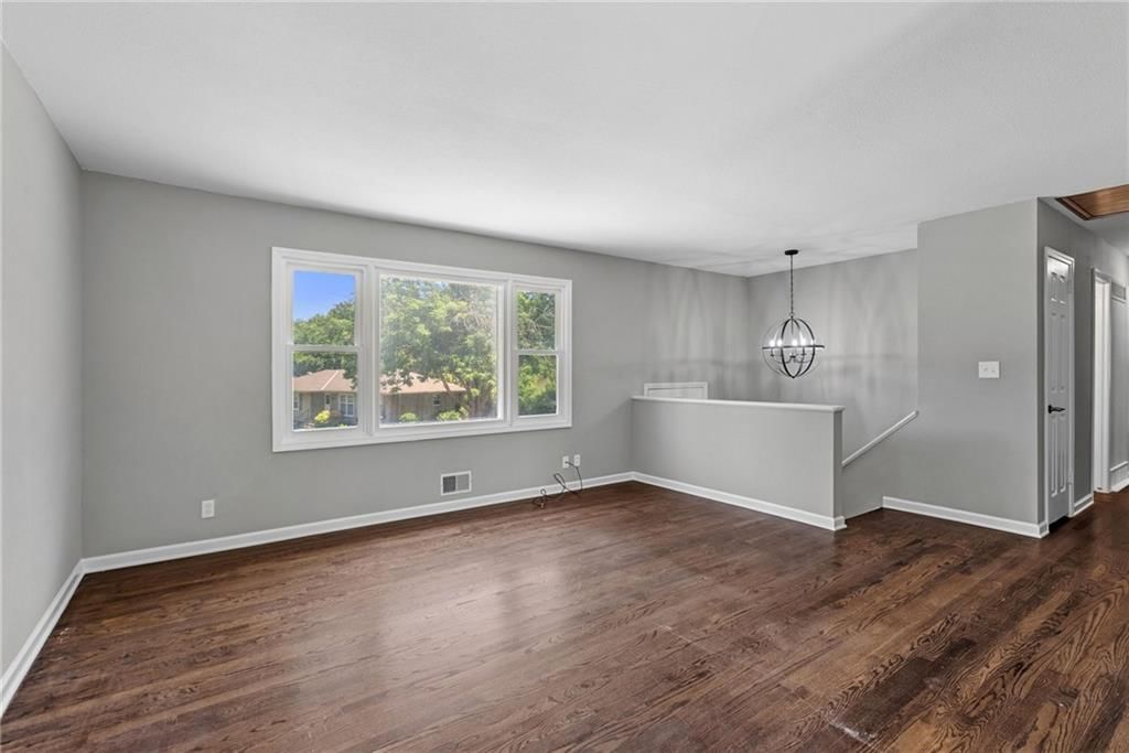 7218 Harvard Avenue — photo 8