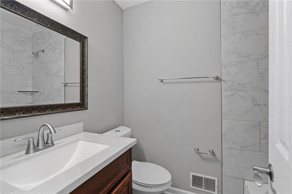 7218 Harvard Avenue — photo 11