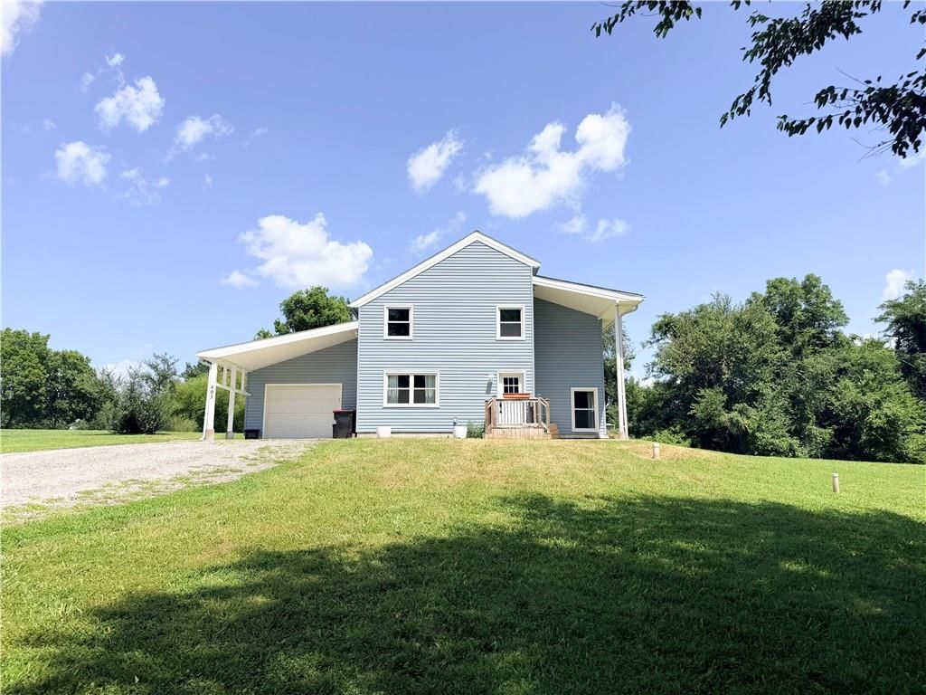 403 N Devasher Road, Warrensburg, MO