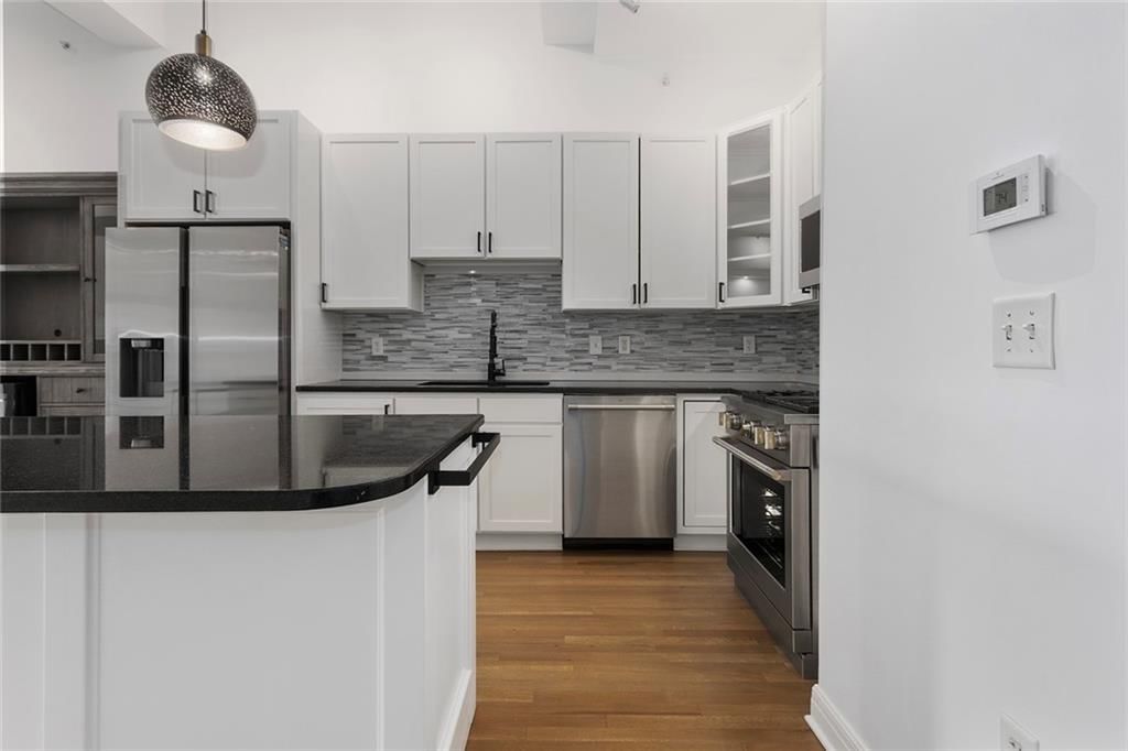 1101 Walnut Street — photo 30