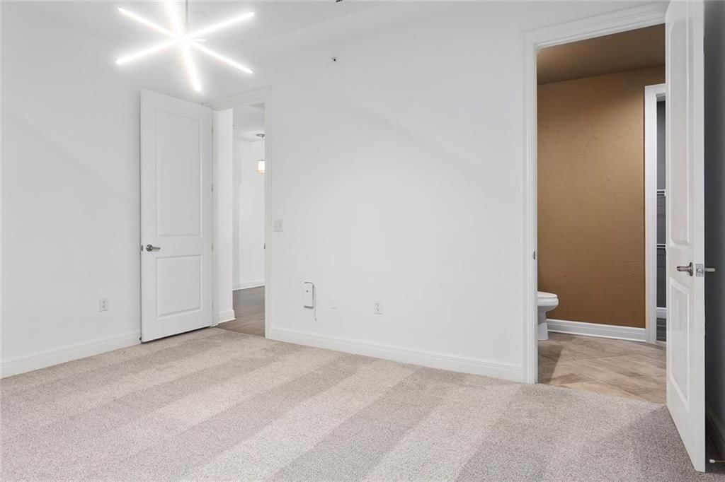 1101 Walnut Street — photo 46
