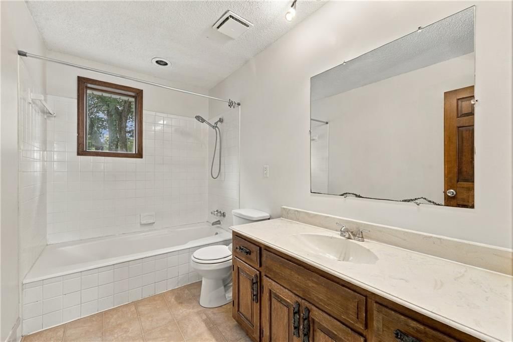 1600 Dana Drive — photo 22