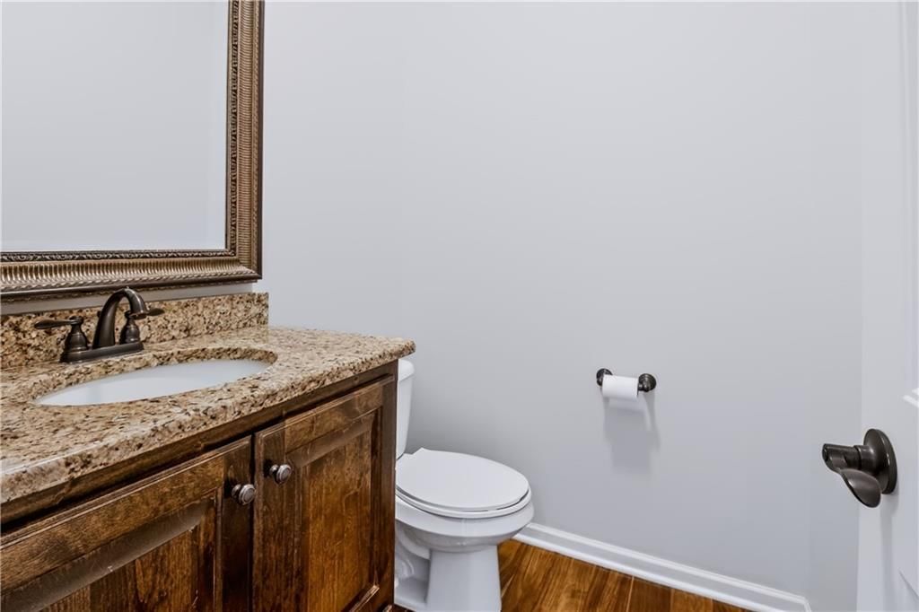 1236 Vivian Drive — photo 11