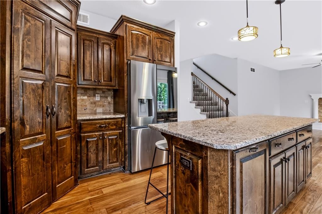 1236 Vivian Drive — photo 18
