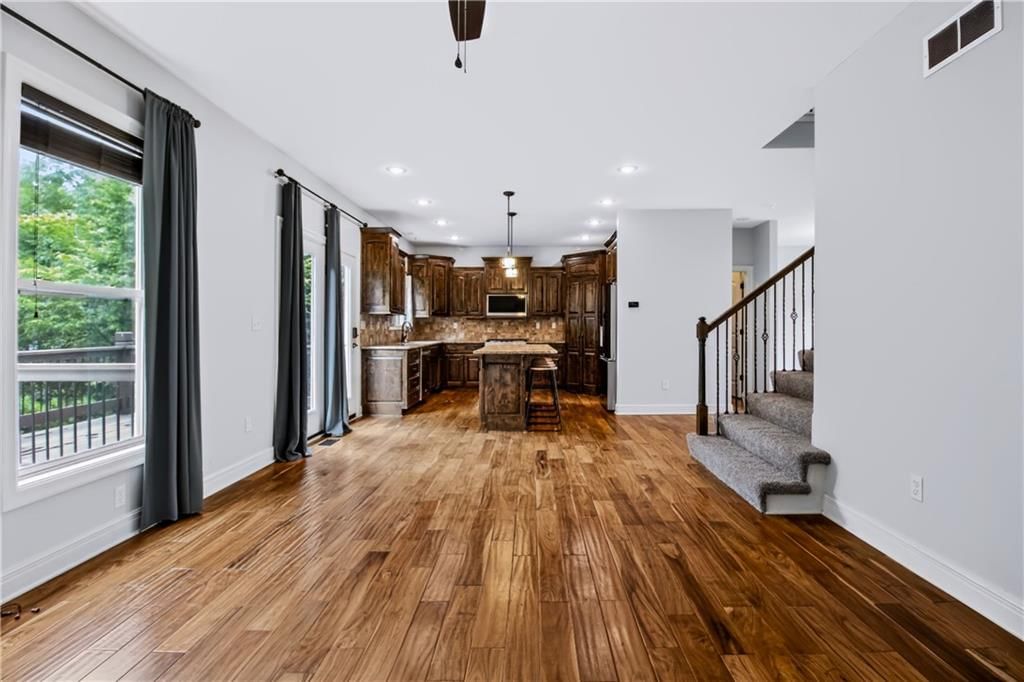 1236 Vivian Drive — photo 25