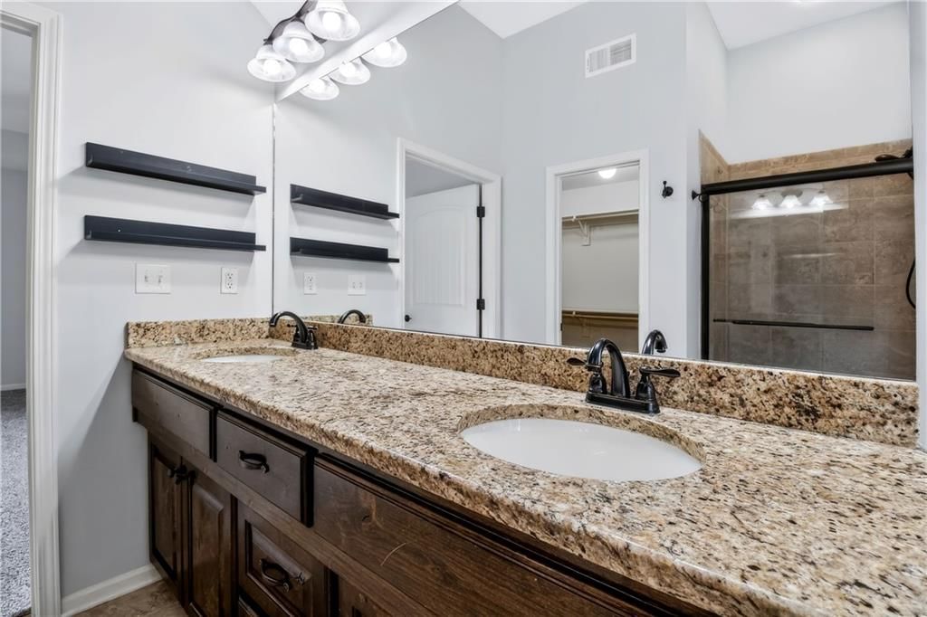1236 Vivian Drive — photo 38