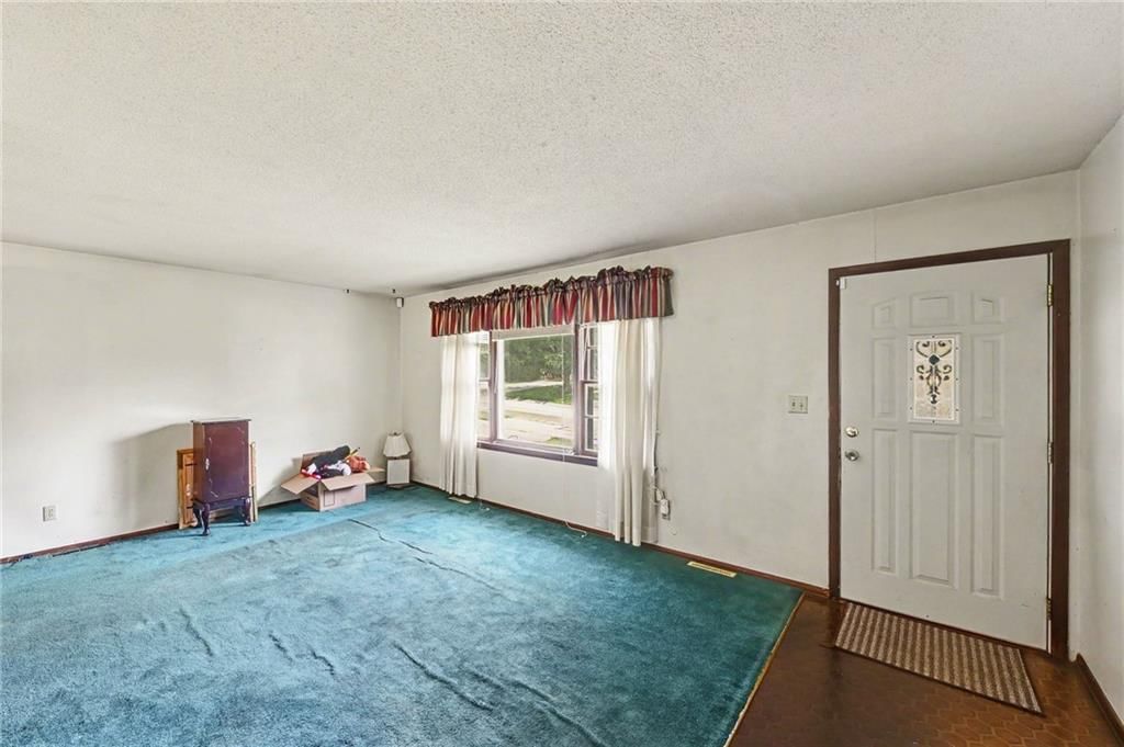 11906 Fuller Avenue — photo 4