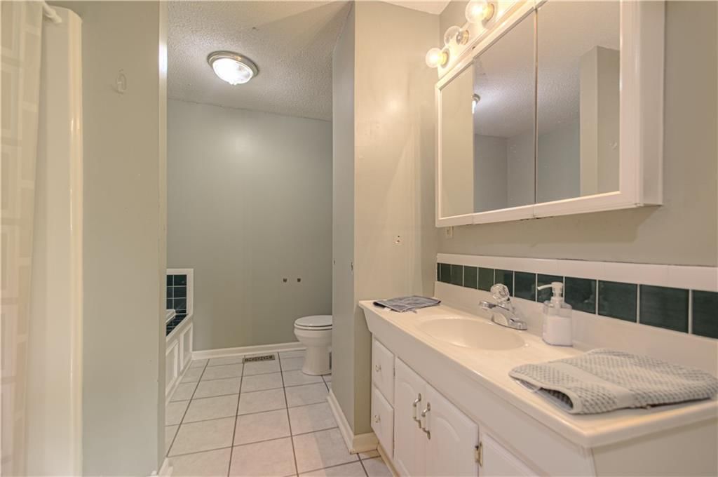 4748 Reinhardt Drive — photo 16