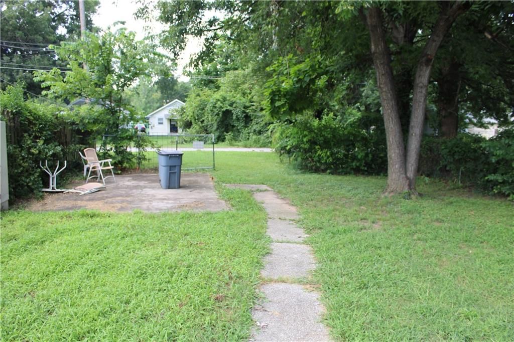 515 E Jackson Street — photo 12