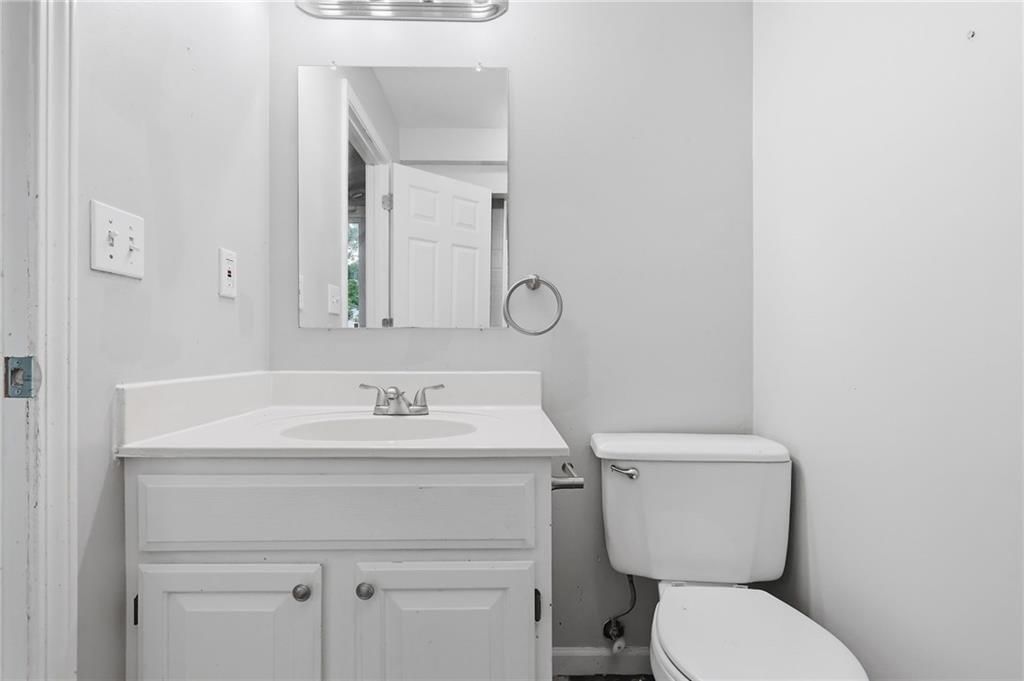 201 N Poplar Drive — photo 31
