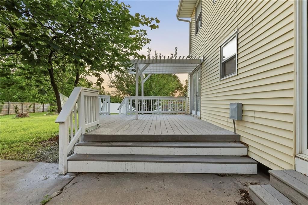 201 N Poplar Drive — photo 33