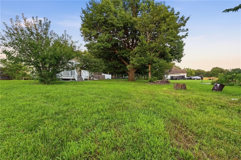 201 N Poplar Drive — photo 41
