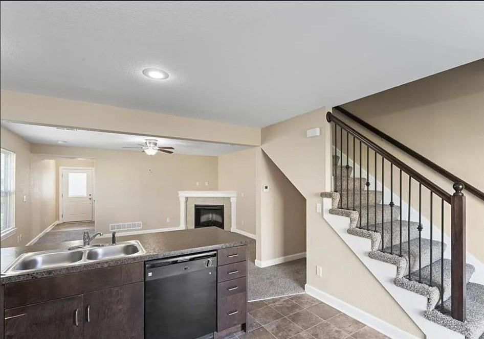 Photo 11 of 21 - 254 Pointe Lane, Raymore, MO 64083