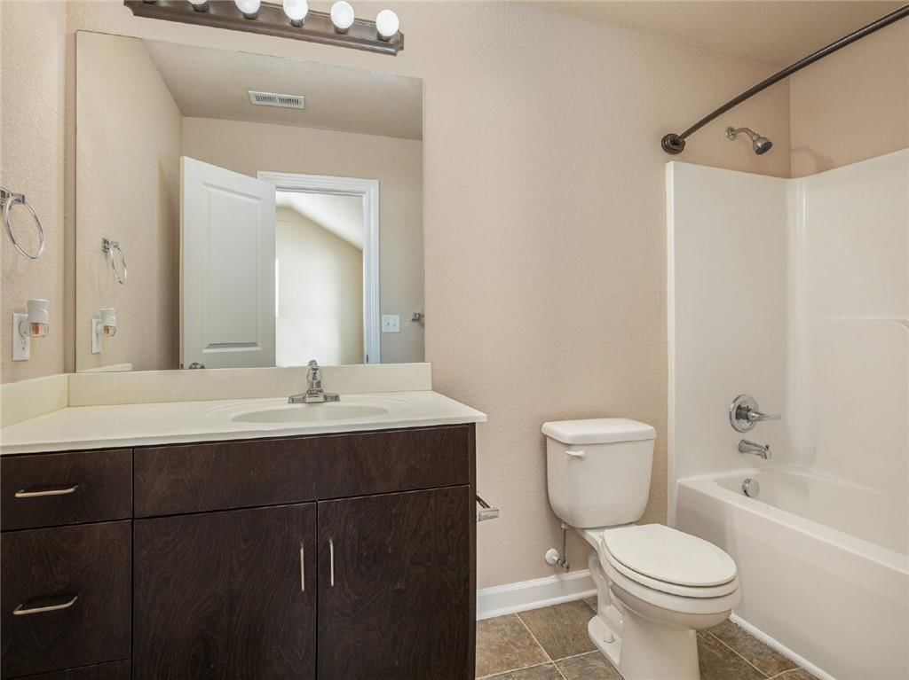 Photo 16 of 21 - 254 Pointe Lane, Raymore, MO 64083