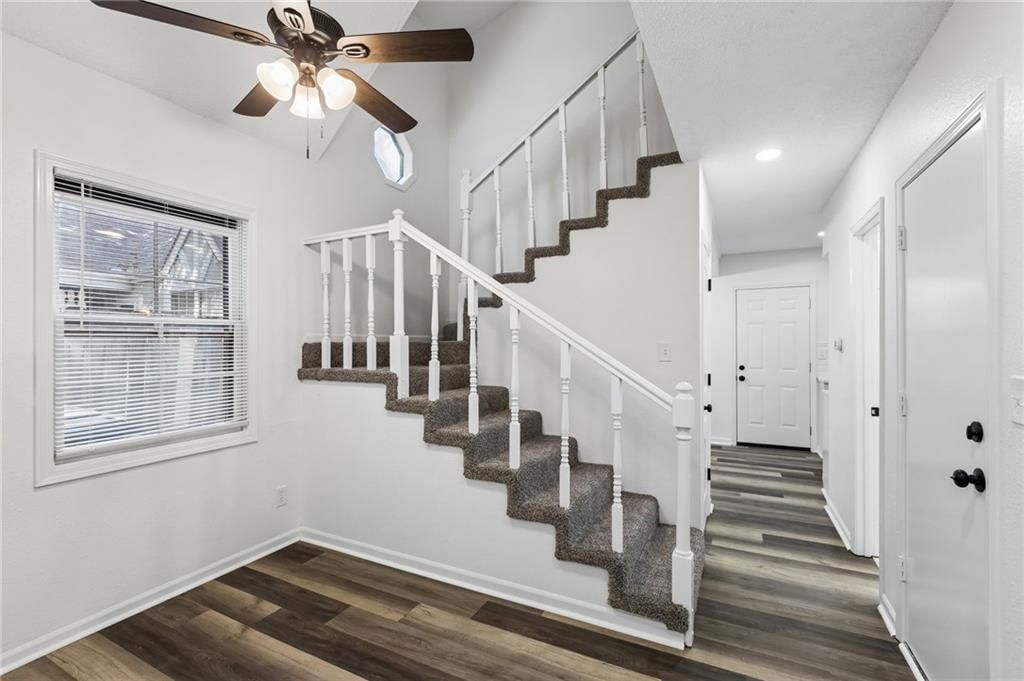 303 Northwood Lane — photo 8