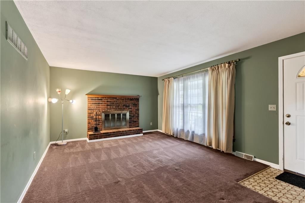 8029 Yecker Avenue — photo 7