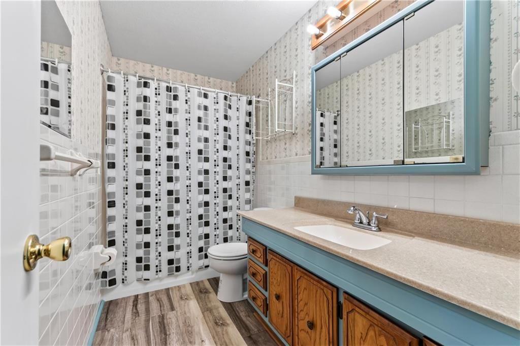 8029 Yecker Avenue — photo 24