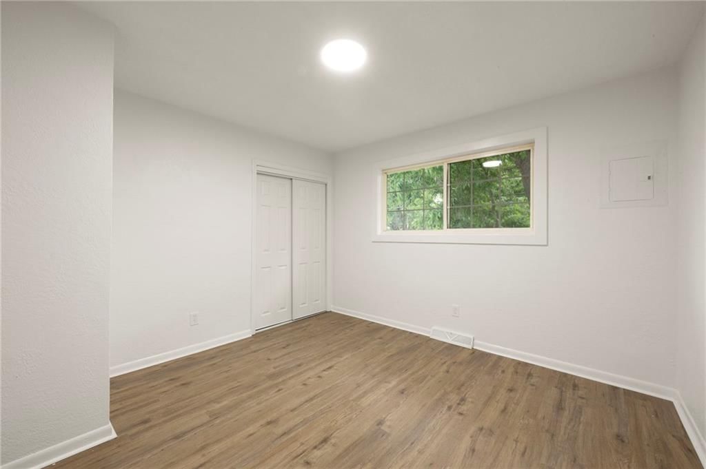 512-514 Maier Drive — photo 15