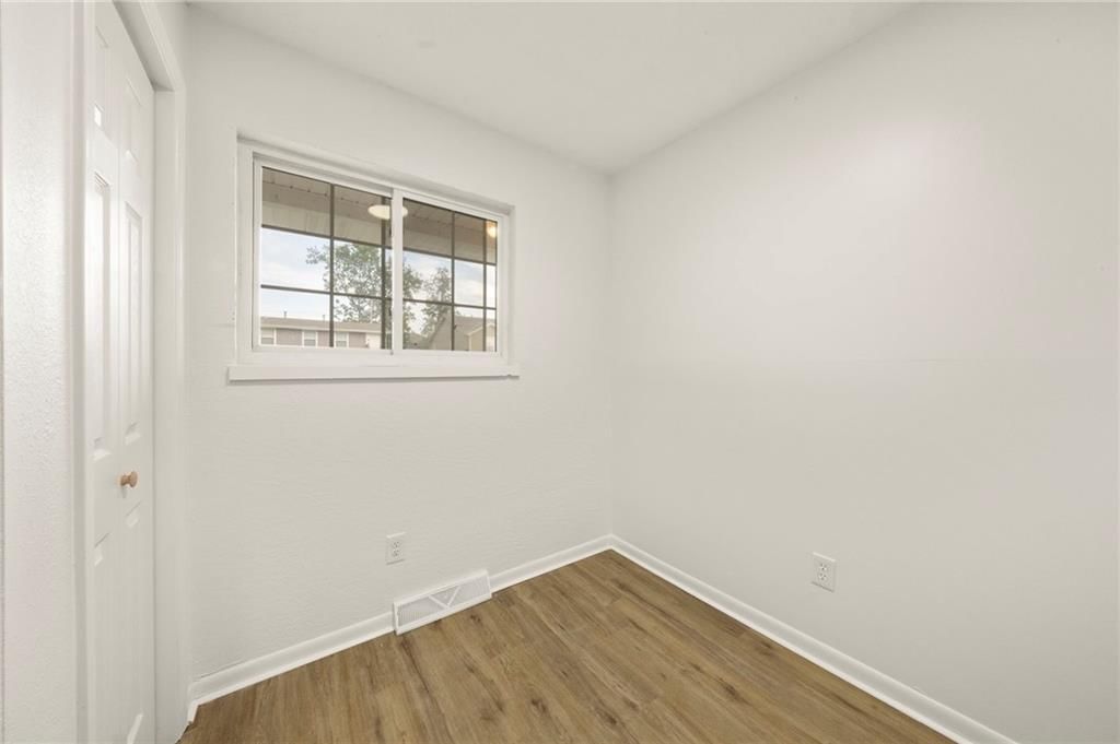 512-514 Maier Drive — photo 17