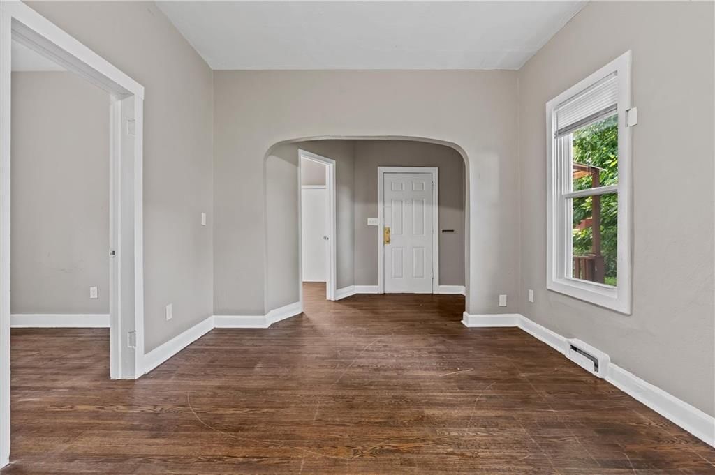 506 S Oakley Avenue — photo 15