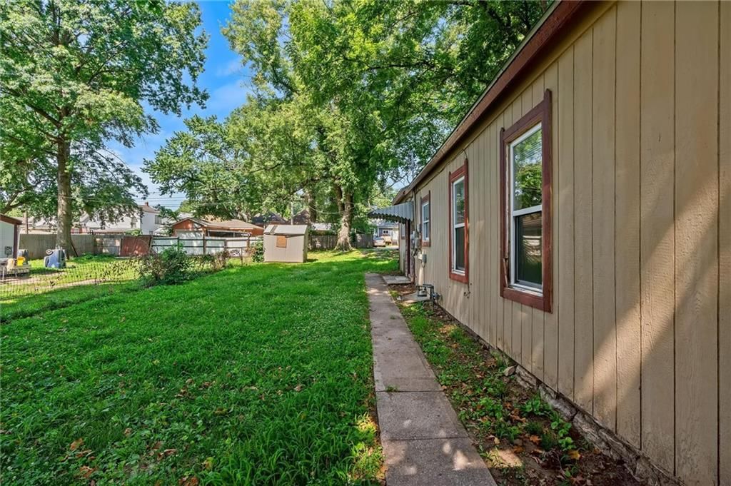 506 S Oakley Avenue — photo 21