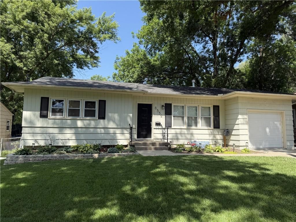 8352 Locust Street — photo 1