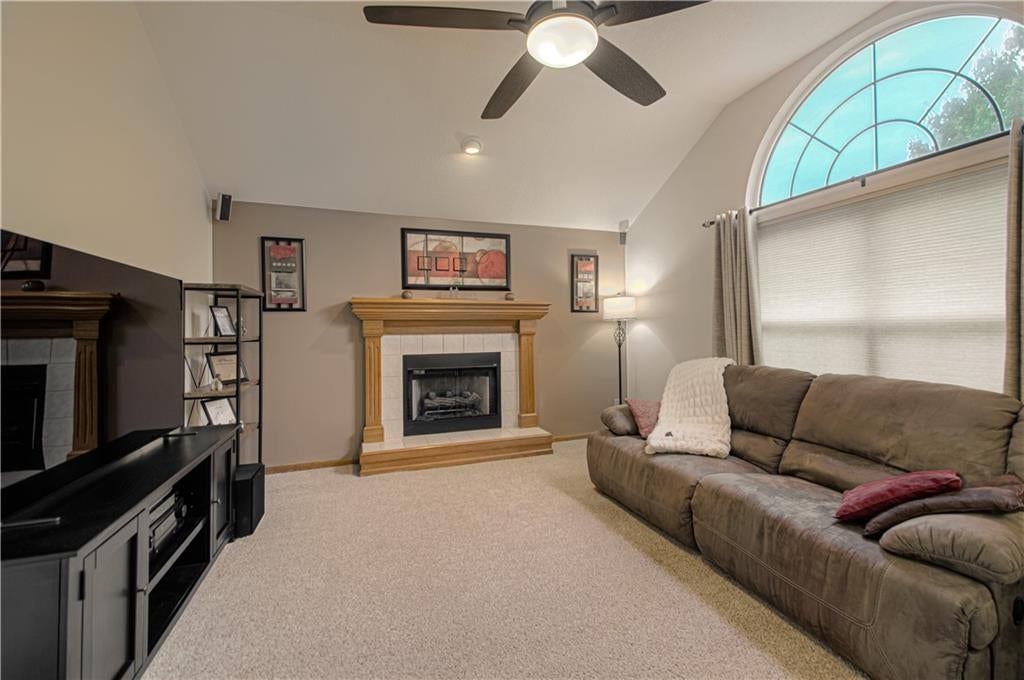 1224 NE Beacon Avenue — photo 5
