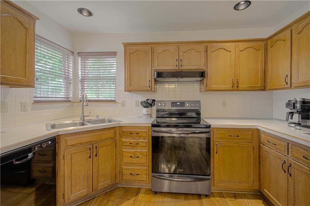 1224 NE Beacon Avenue — photo 10