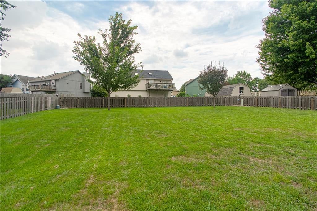 1224 NE Beacon Avenue — photo 31