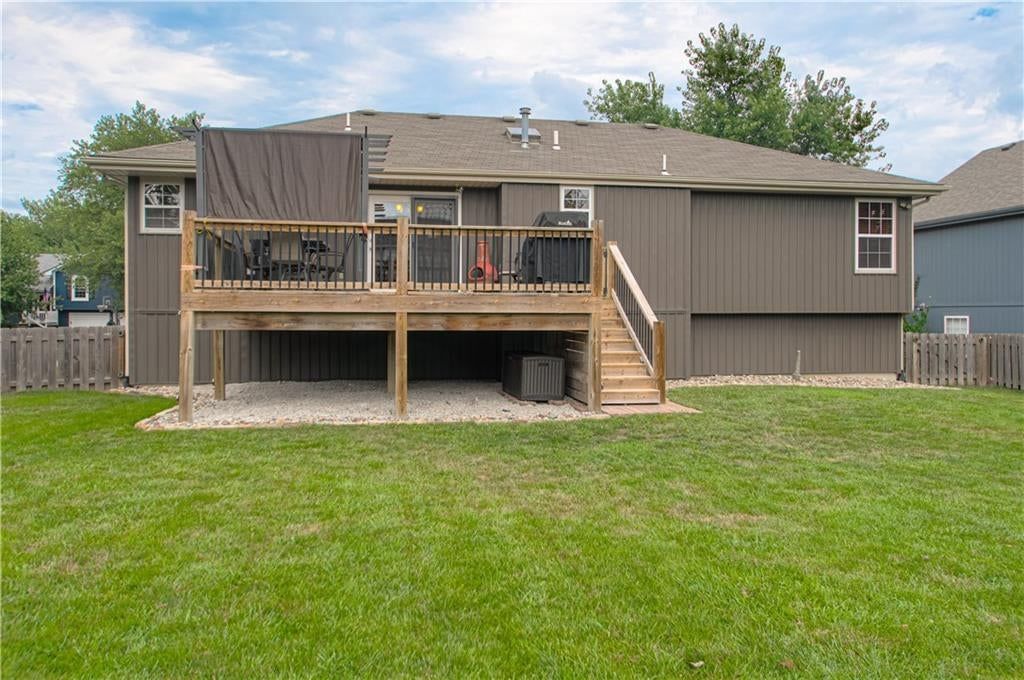 1224 NE Beacon Avenue — photo 33