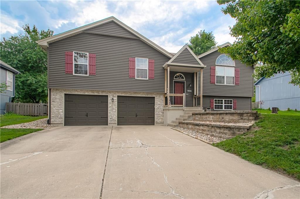 1224 NE Beacon Avenue — photo 34