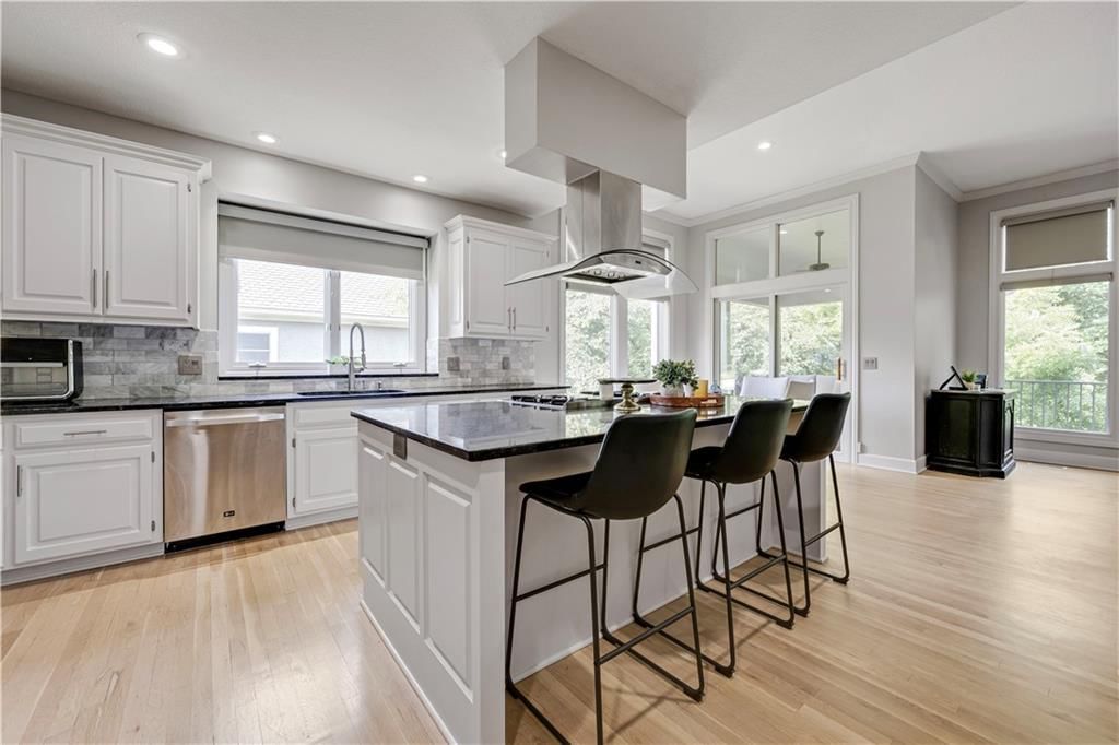 15448 Iron Horse Circle — photo 3
