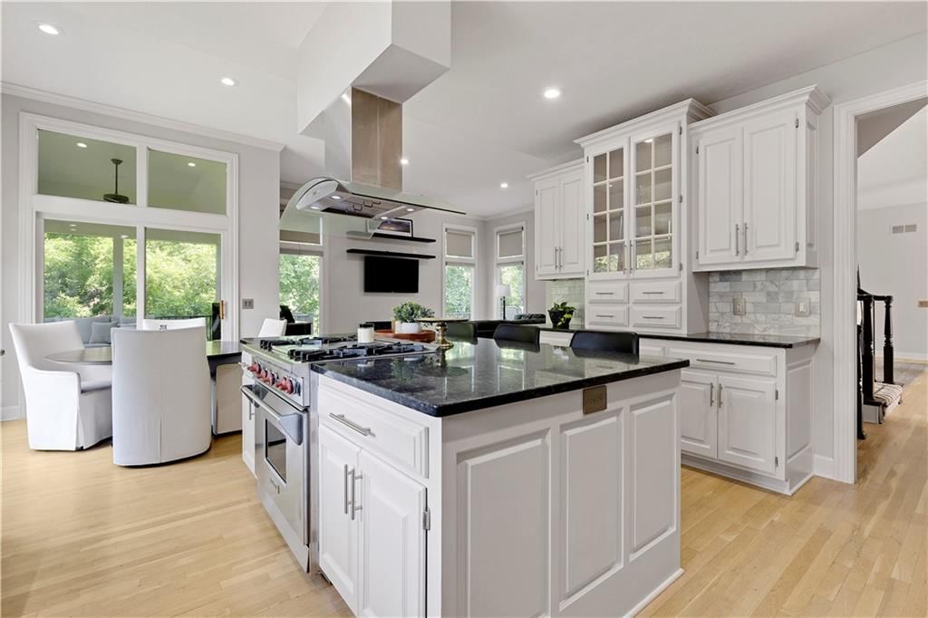 15448 Iron Horse Circle — photo 4