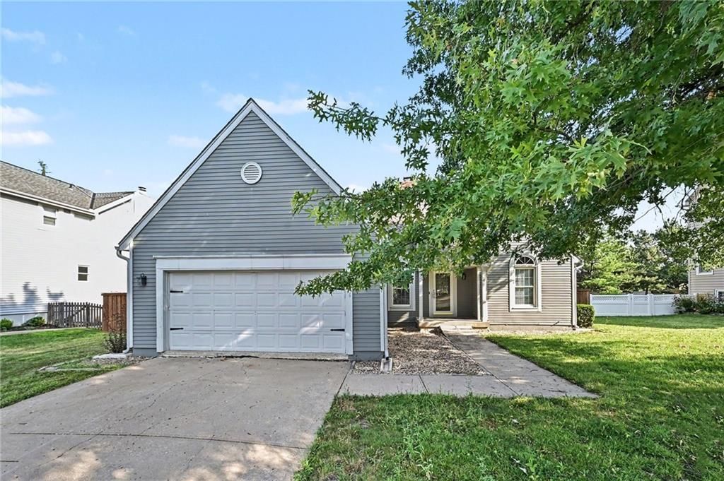 7216 NW 85th Street — photo 2