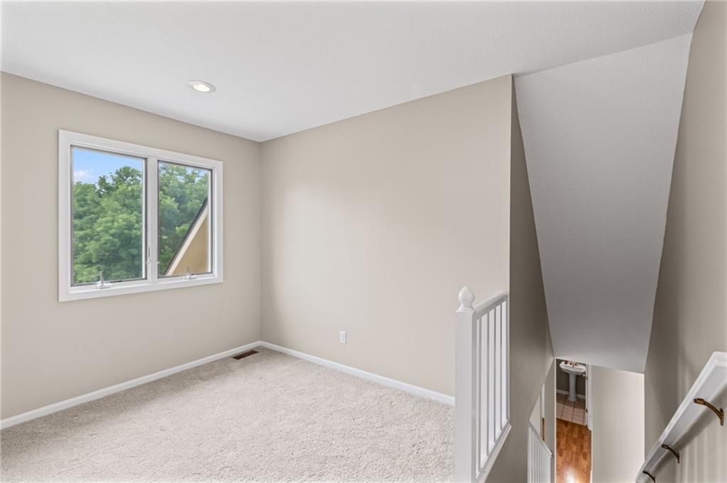 1405 Kensington Court — photo 16