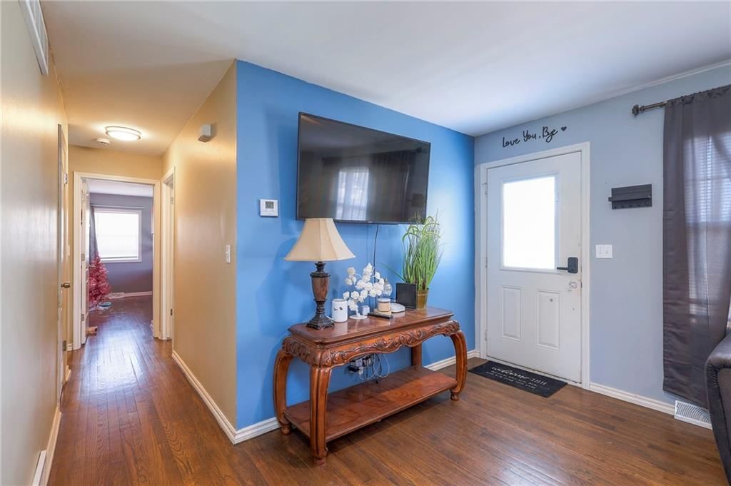 304 E South Street — photo 5