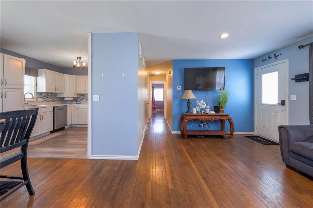 304 E South Street — photo 10