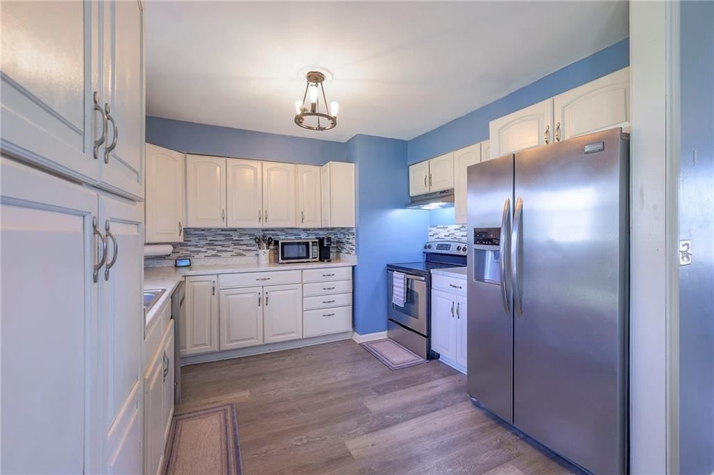 304 E South Street — photo 15
