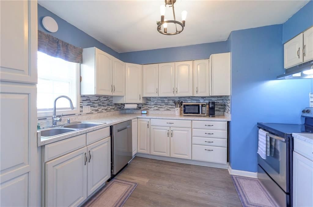 304 E South Street — photo 17