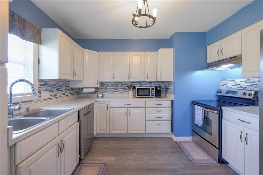 304 E South Street — photo 18