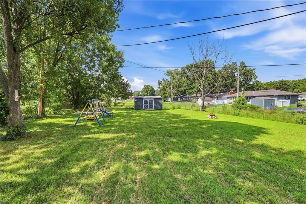 304 E South Street — photo 30
