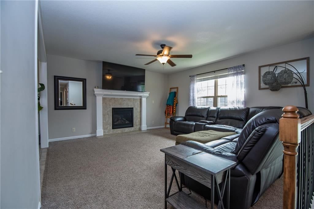 212 NE Greystone Way — photo 12