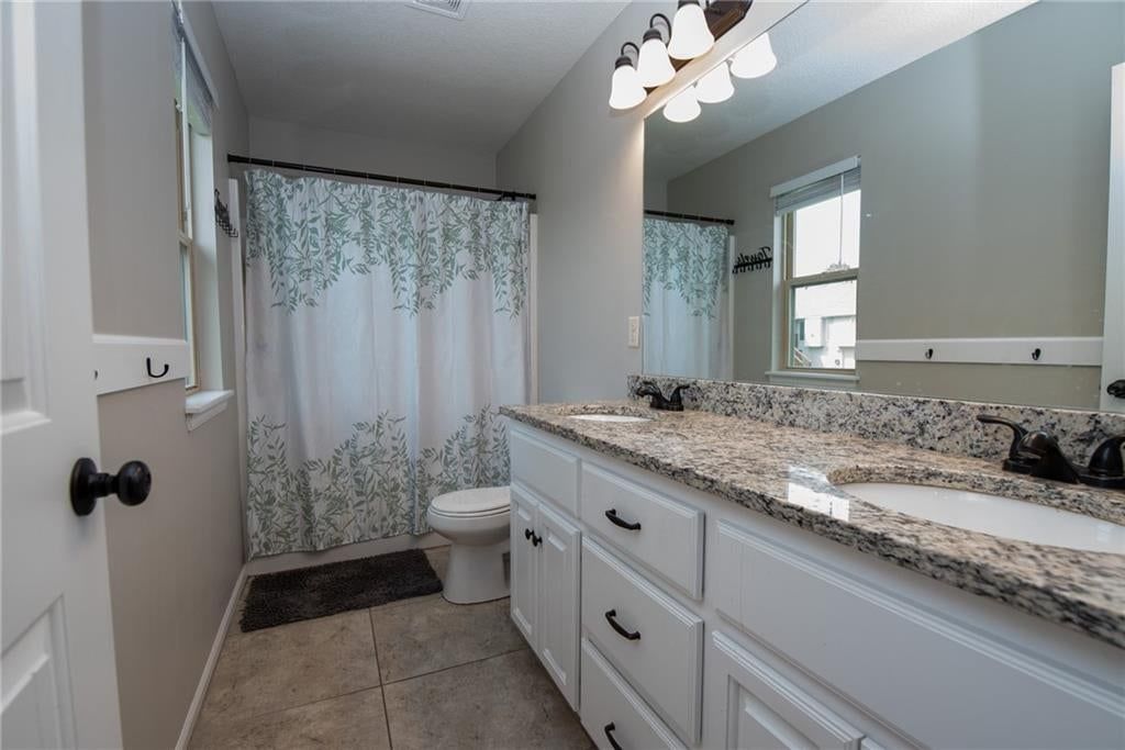 212 NE Greystone Way — photo 16