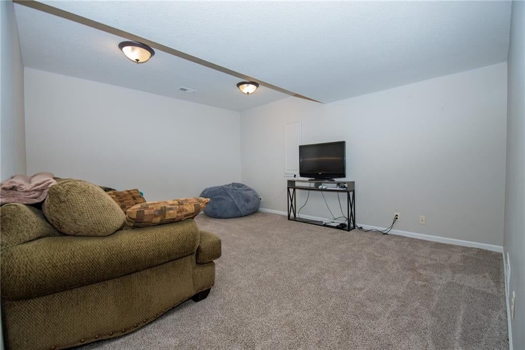 212 NE Greystone Way — photo 19