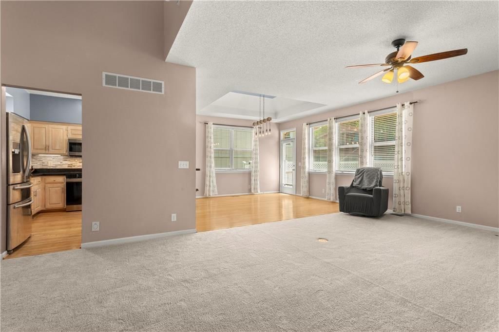 11917 Virginia Avenue — photo 14