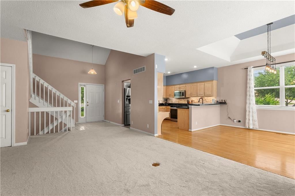 11917 Virginia Avenue — photo 15