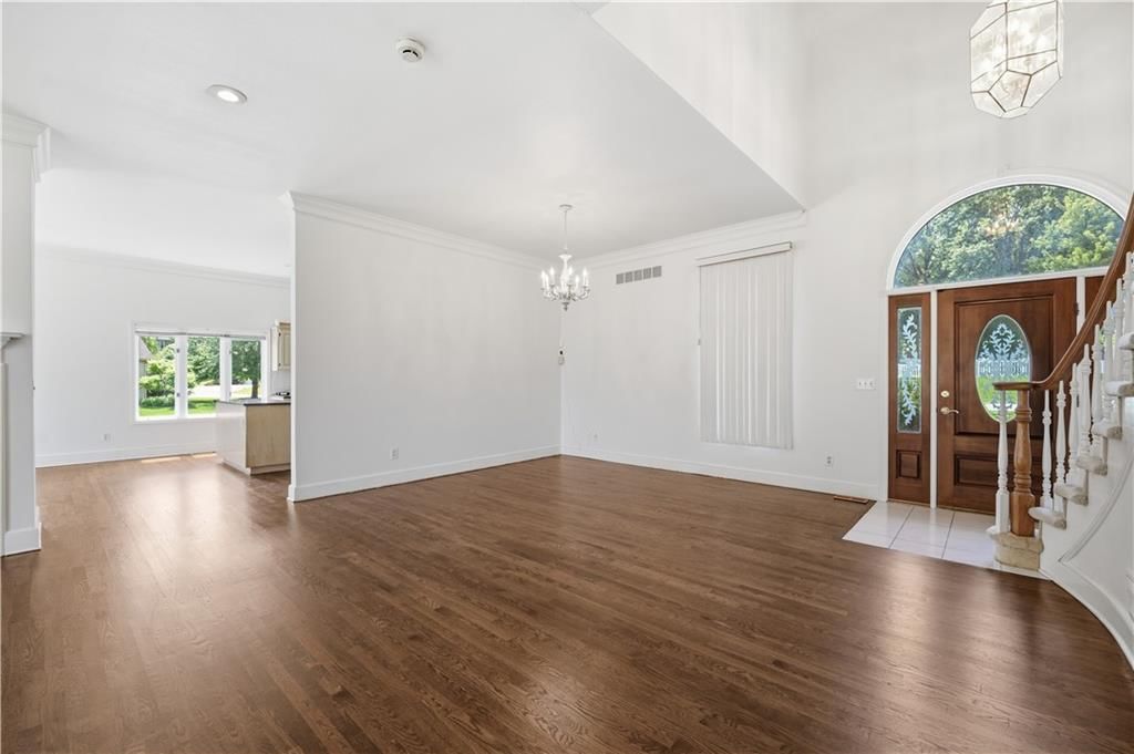 1101 NE Waterfield Village Drive — photo 5
