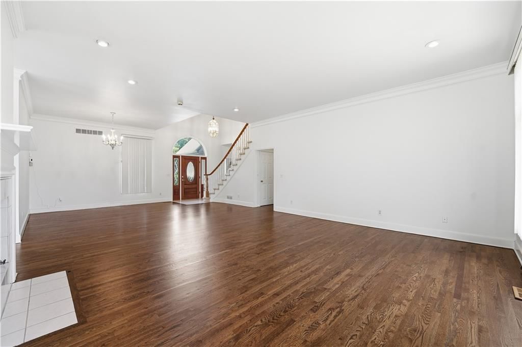 1101 NE Waterfield Village Drive — photo 8