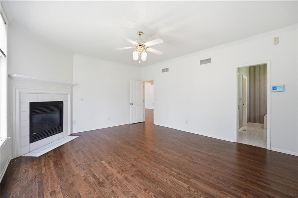 1101 NE Waterfield Village Drive — photo 17
